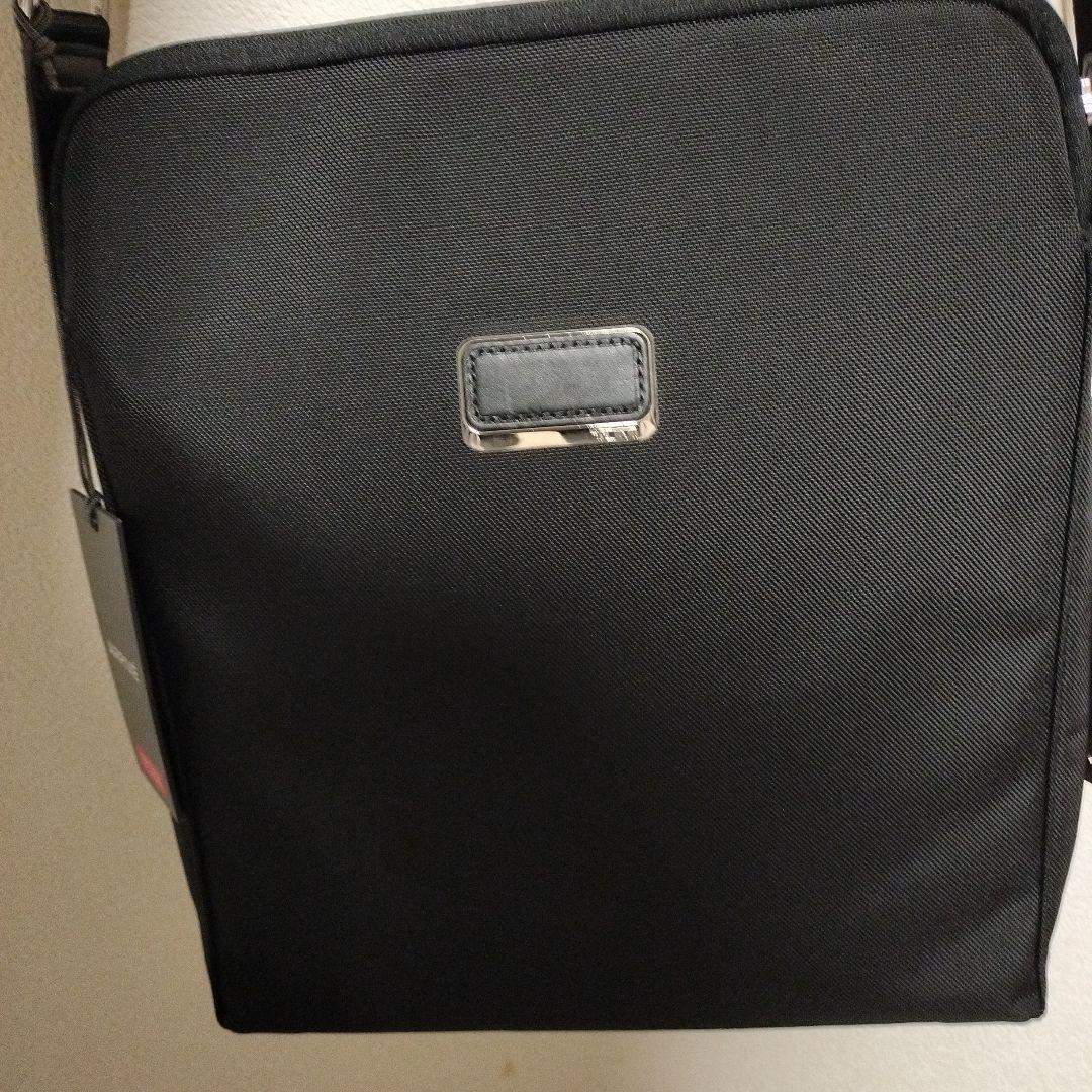 【新品】TUMI ショルダーバッグ　ブラック
