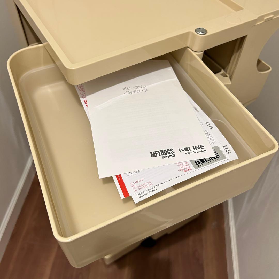 あんバターさま専門　美品　ボビーワゴン　正規品