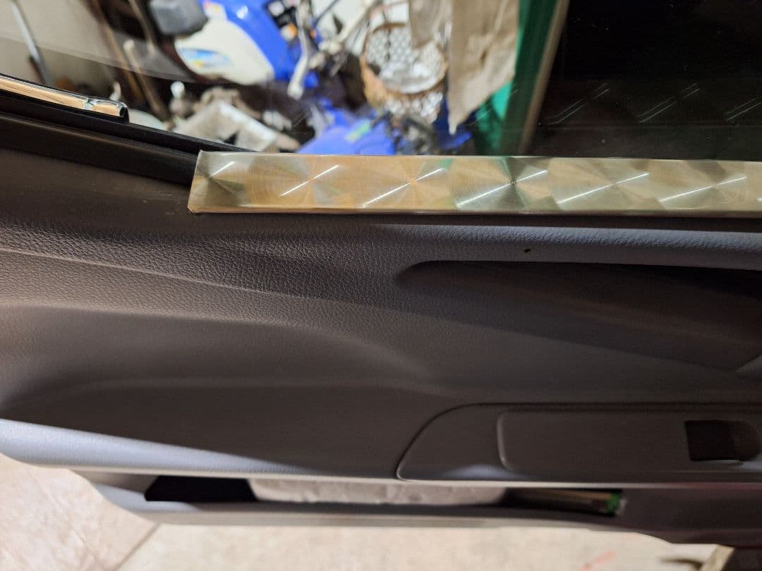 Gキャンター　ウィンドウガーニッシュ