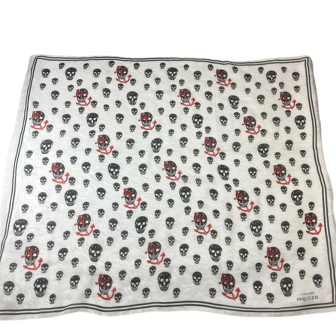 アレキサンダーマックイーン　スカーフ　スカル　ドクロ