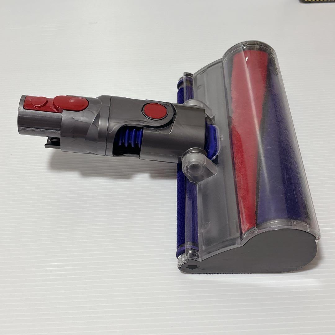 Dyson cyclone v10 fluffy+ コードレス掃除機 SV12