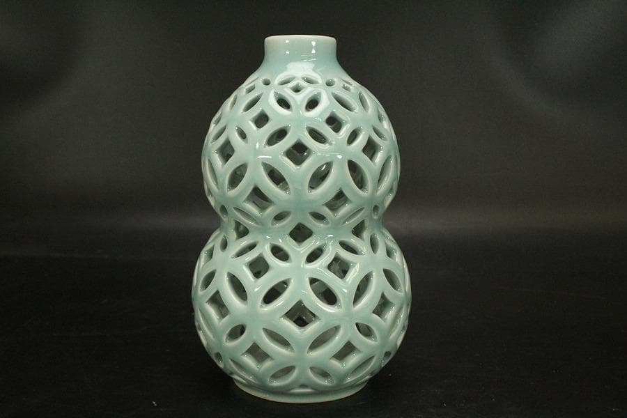 茶道具 青磁 七宝透かし 尺立 平戸悦山作 共箱(A810)