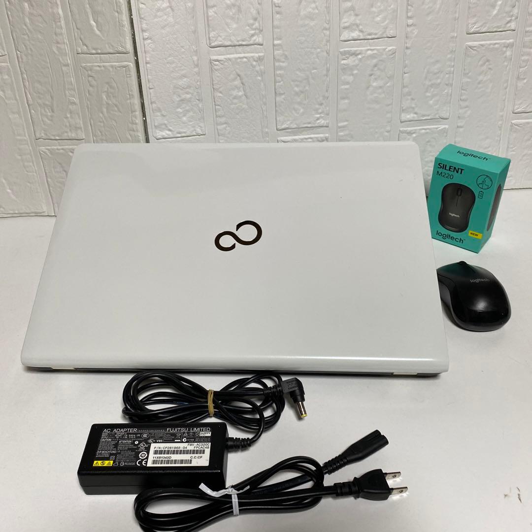 Windows11 オフィス付き　 Webカメラ　サクサク起動　富士通ノートPC