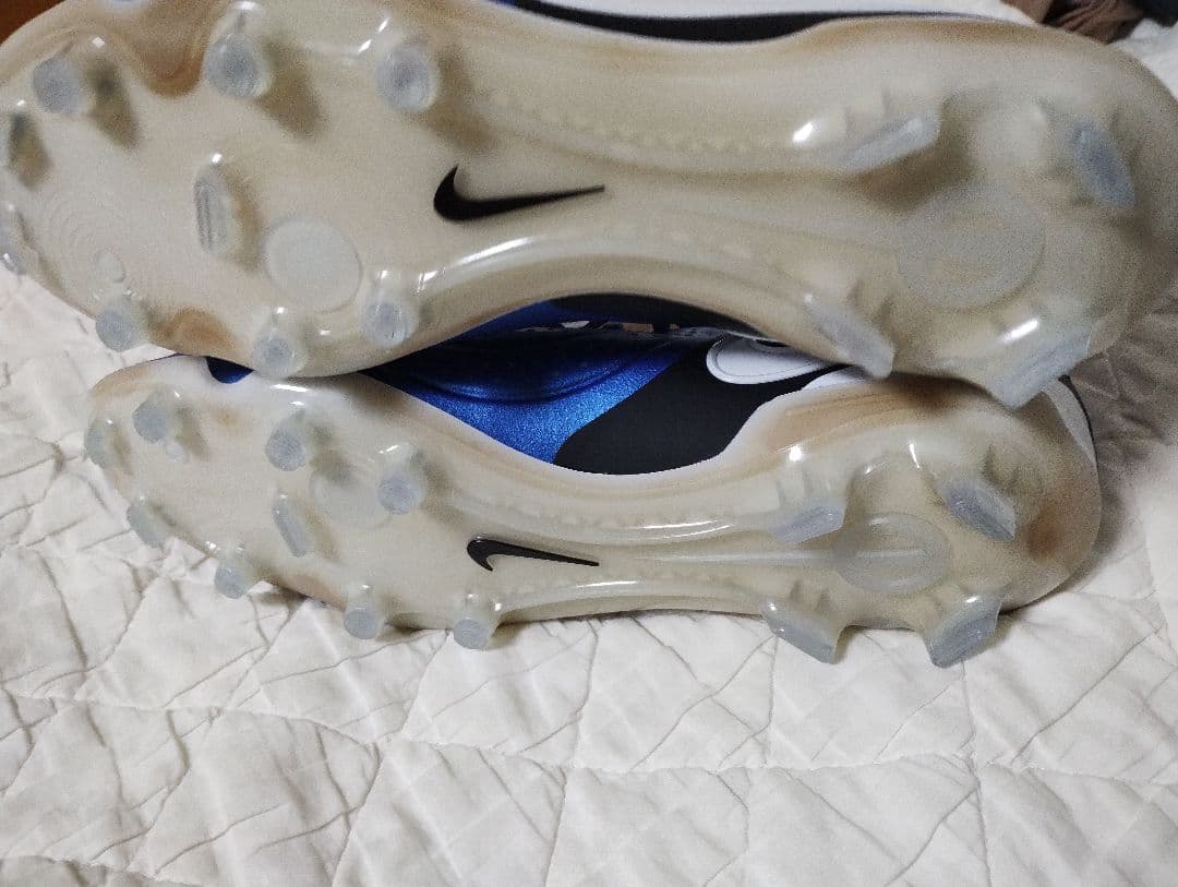 ティエンポ レジェンド 10 エリート FG ２７センチ