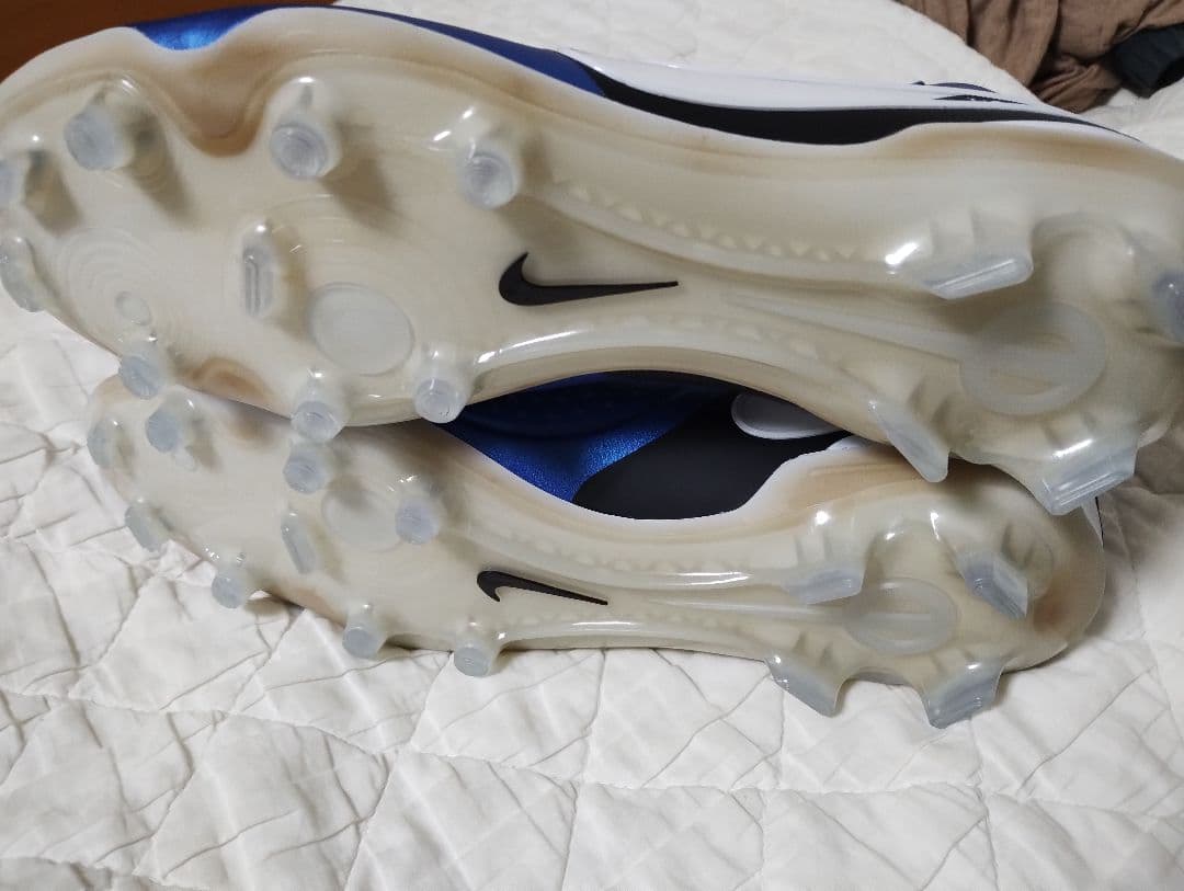 ティエンポ レジェンド 10 エリート FG ２７センチ