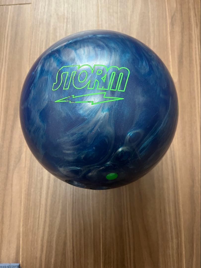 N*u様 Storm ロードウォリアー ボウリングボール 15ポンド