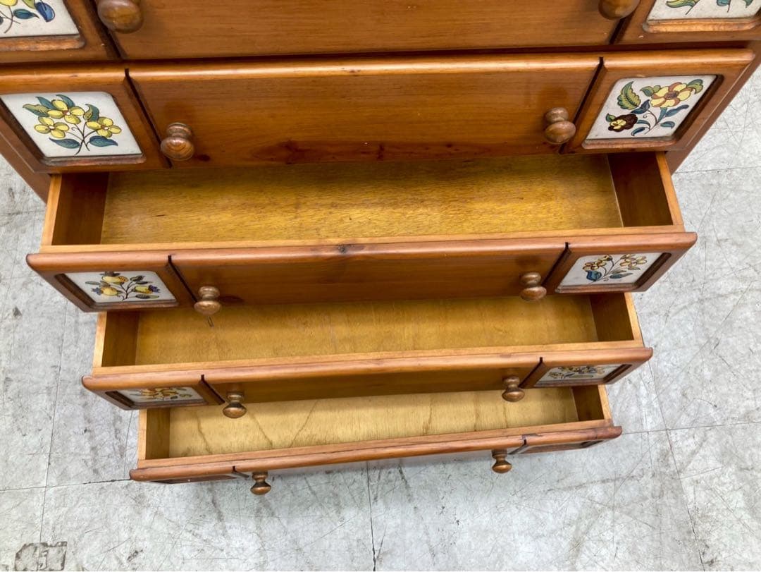 スペイン　バレンシア　パイン無垢材　ヴィンテージ　チェスト　木製キャビネット