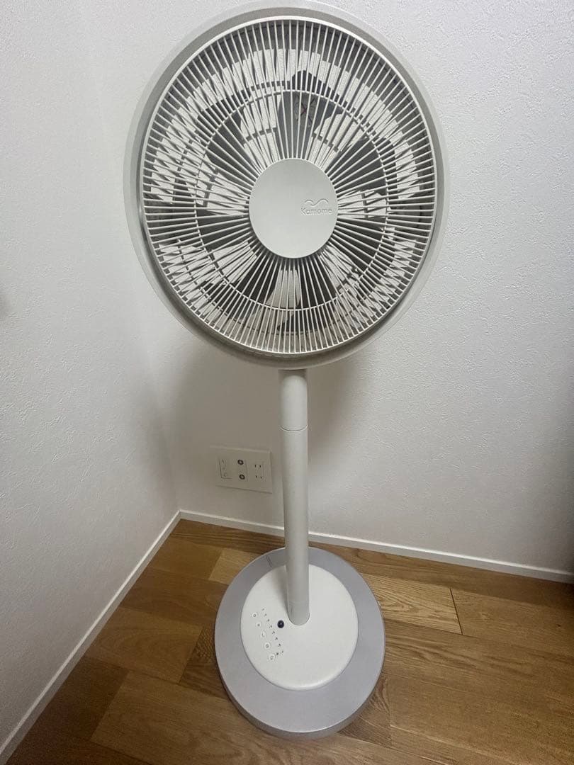 カモメファン リビングファン　扇風機 ホワイト　※ビビ傷有り