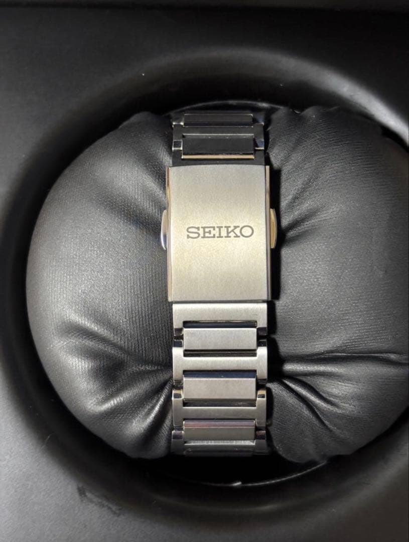 【美品】SEIKO ASTRON GPS 腕時計 チタン製 SBXC109