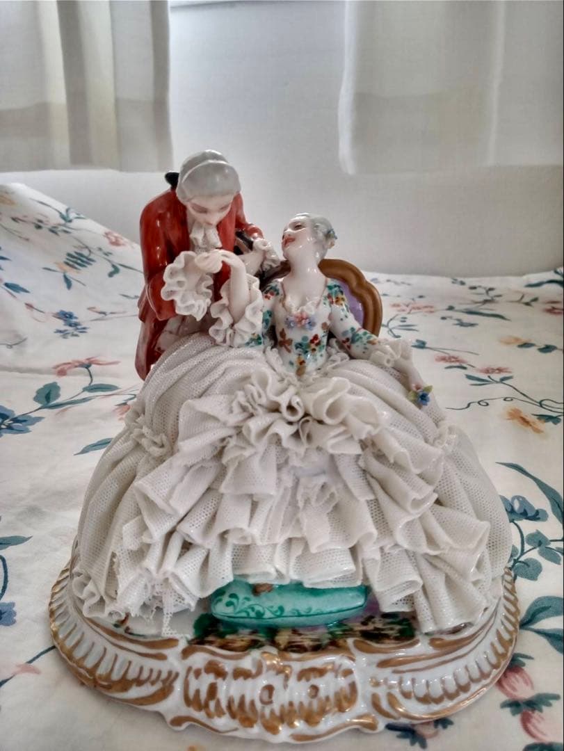 イタリア　フィギュリン　レース人形　ルイージファブリス　陶器　人形　男女