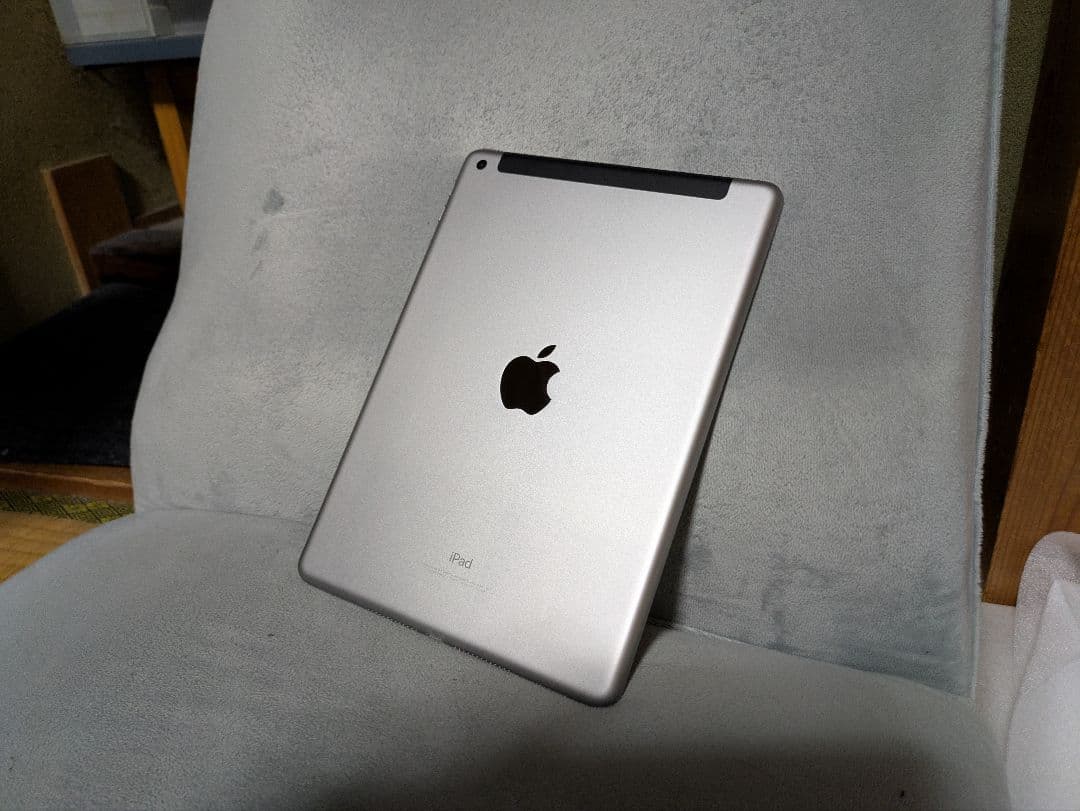 早い者勝ち‼️iPad 第6世代 Wi-Fi+Cellular 128GB