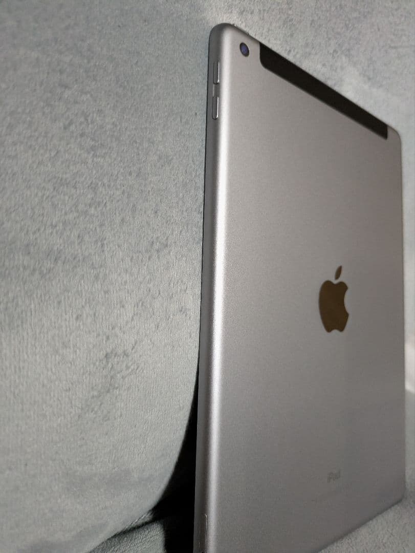 早い者勝ち‼️iPad 第6世代 Wi-Fi+Cellular 128GB