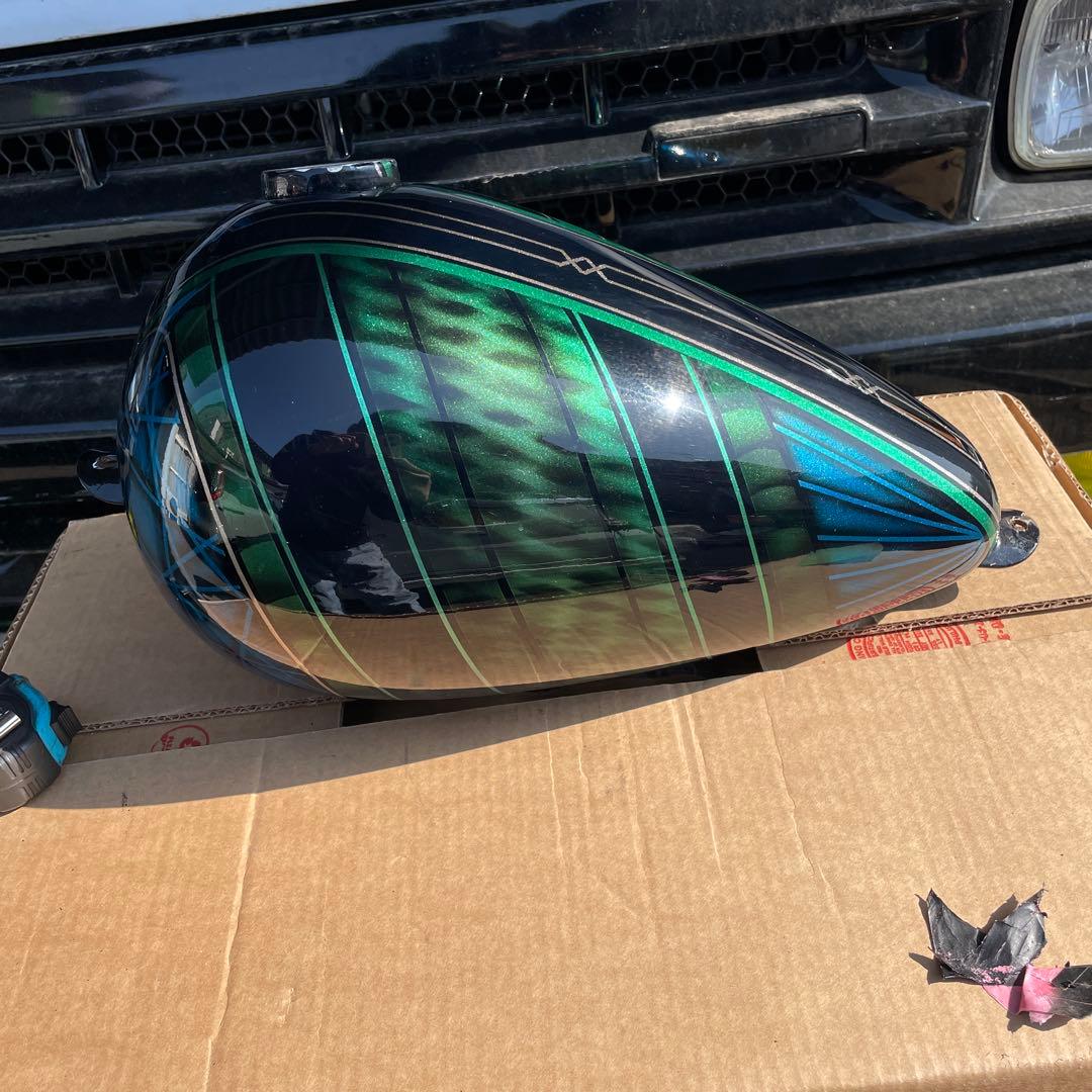 ピーナッツタンク　ショベル