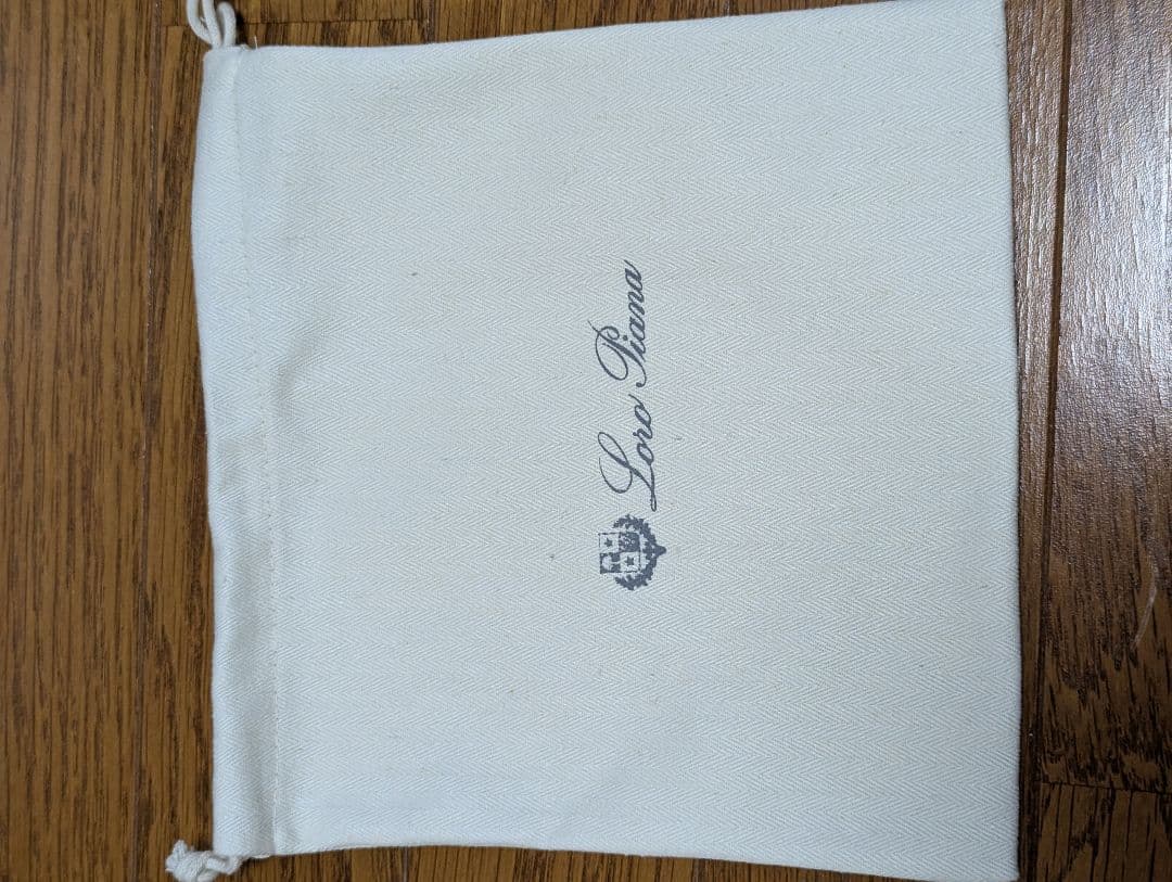 Loro Piana ブラックレザーベルト 90/36