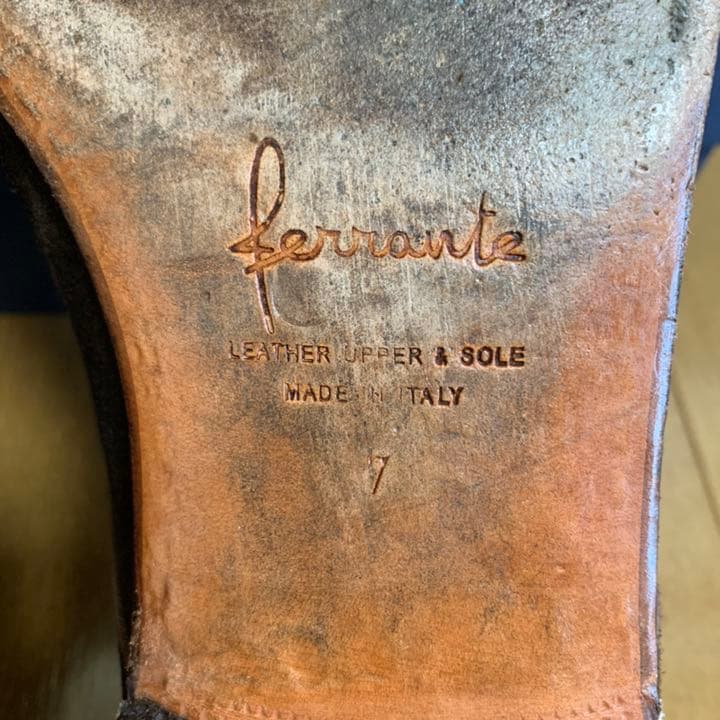 最終値下げ！美品✨【フェランテ】スウェード茶 ７