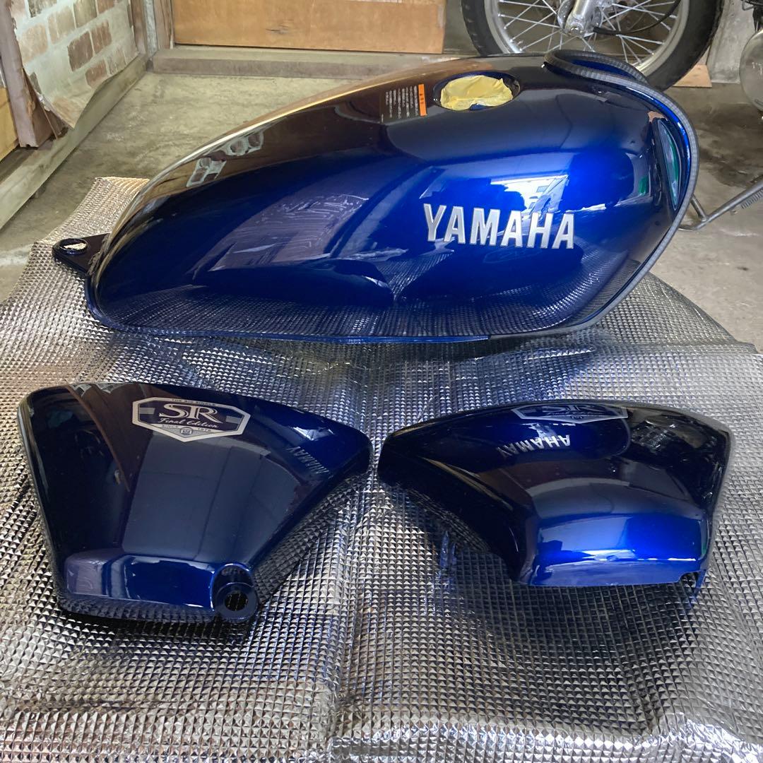 ＳＲ４００ファイナルエディション　外装３点セット　ＦＩ　タンク　サイドカバー