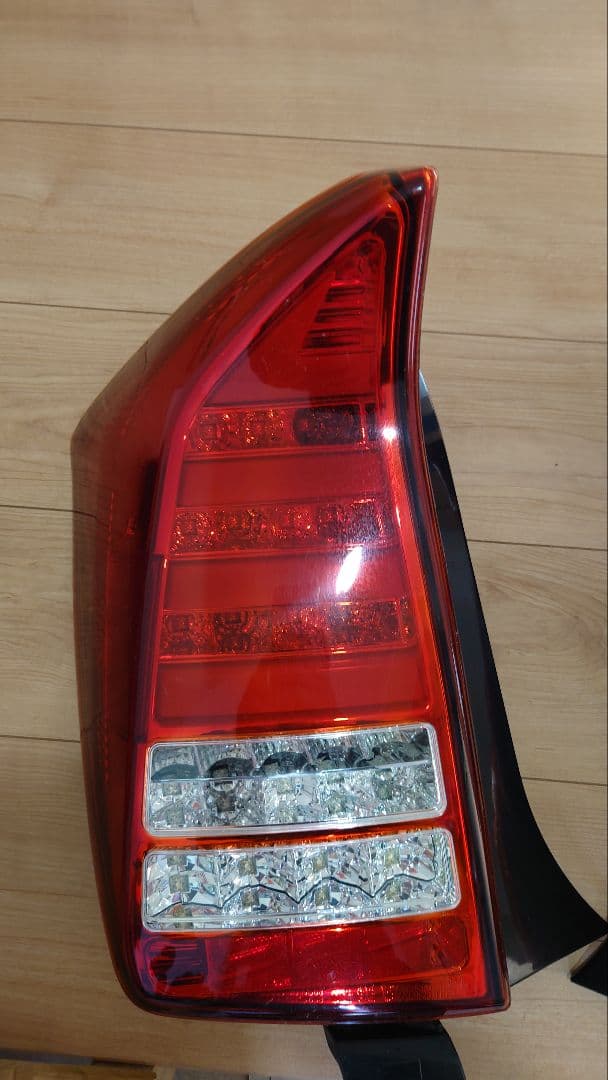 プリウス 30 クリスタルアイ テールライト LED v5