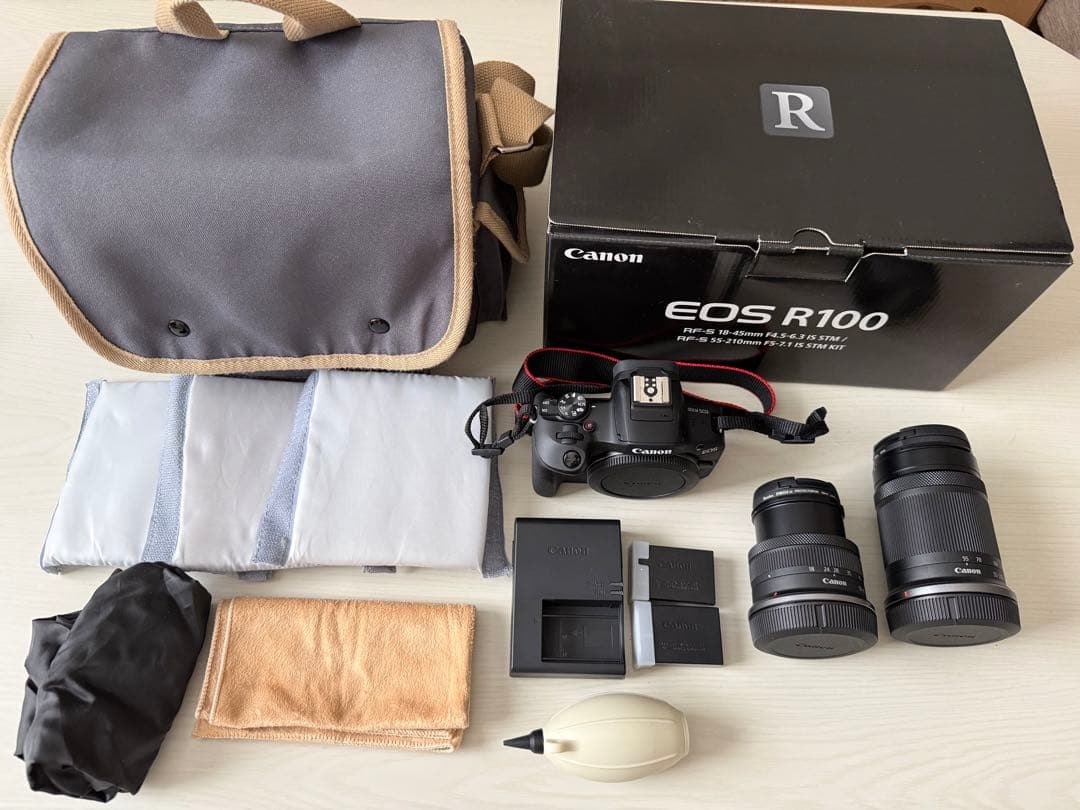 Canon EOSR100 望遠レンズ、カメラバック小物セット