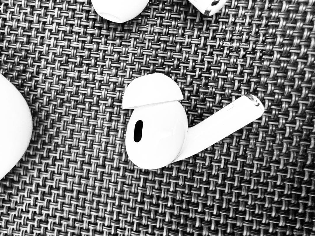 AirPods Pro 2 （USB-C）本体 交換用イヤーチップ付き