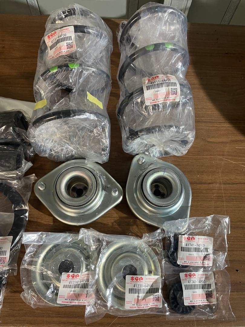 DA17V EVERY ショックアブソーバー＆スプリングセット