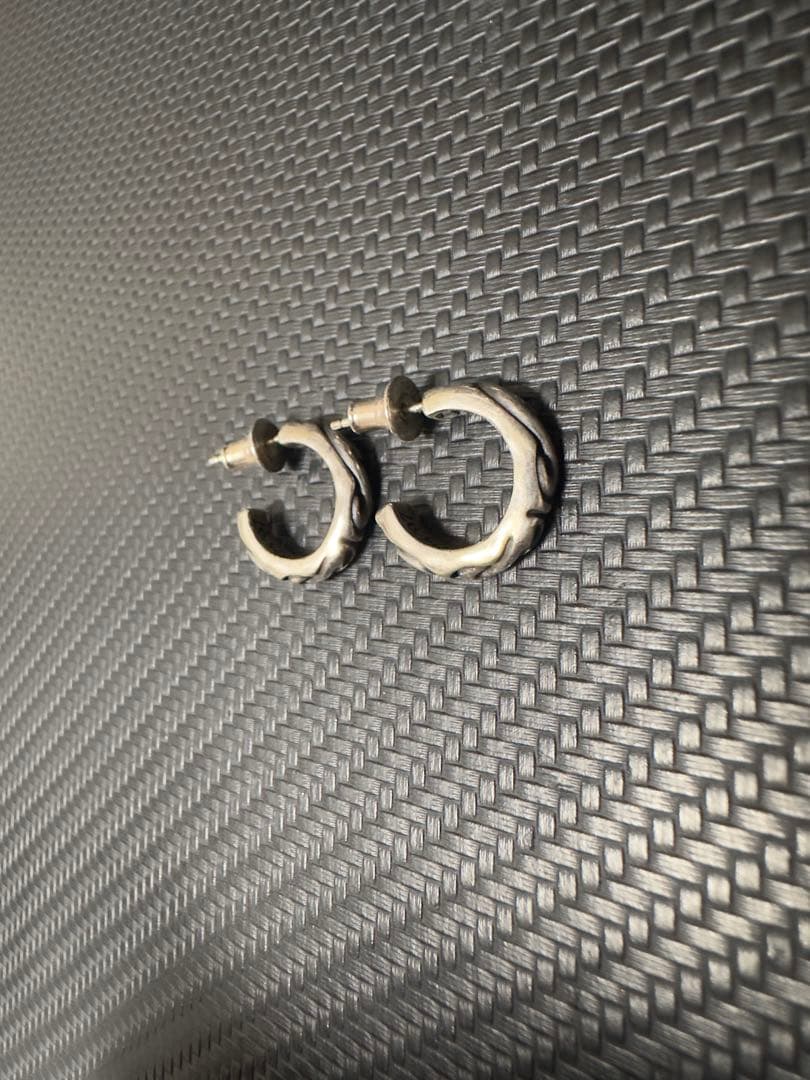 Chrome Hearts クロムハーツ スクロール フープイヤリング ピアス