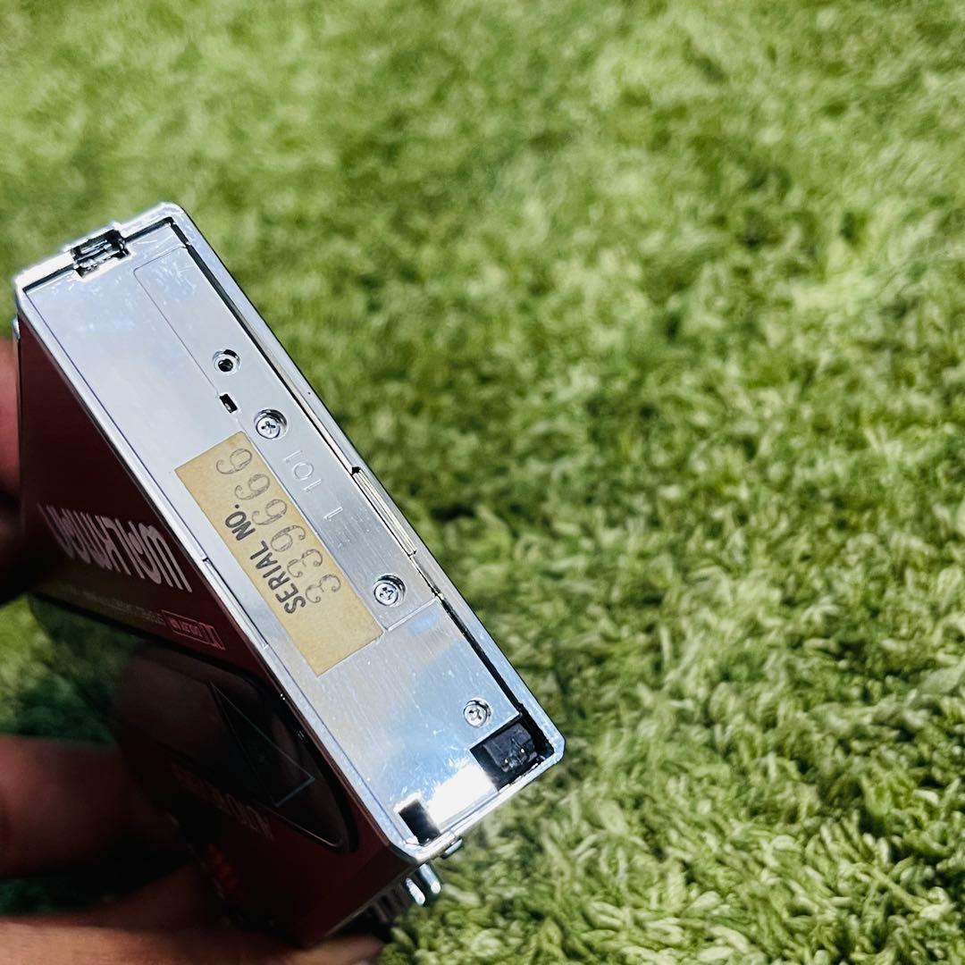 SONYWM-101カセットウォークマンレッド　イヤフォンなし本体のみジャンク品