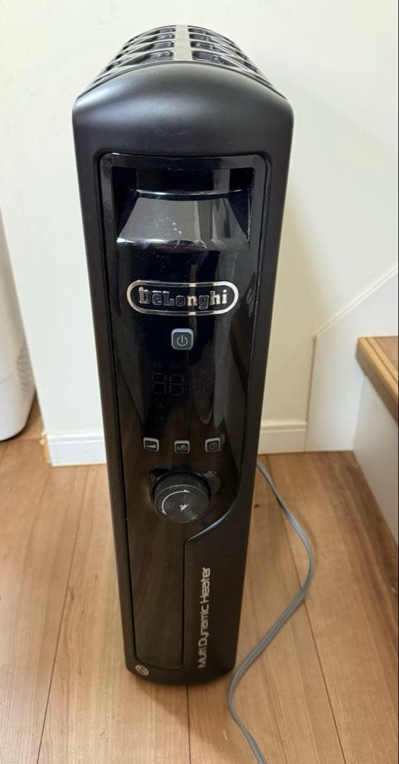 DeLonghi デロンギ　MDHU12-PB 1200Wスリム電気ヒーター 黒