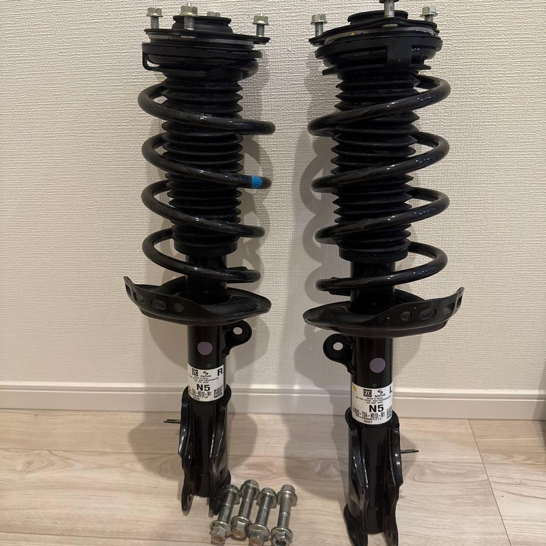 ホンダ　オデッセイ　RC1 N5アブソーバー コイルスプリング 新車外し