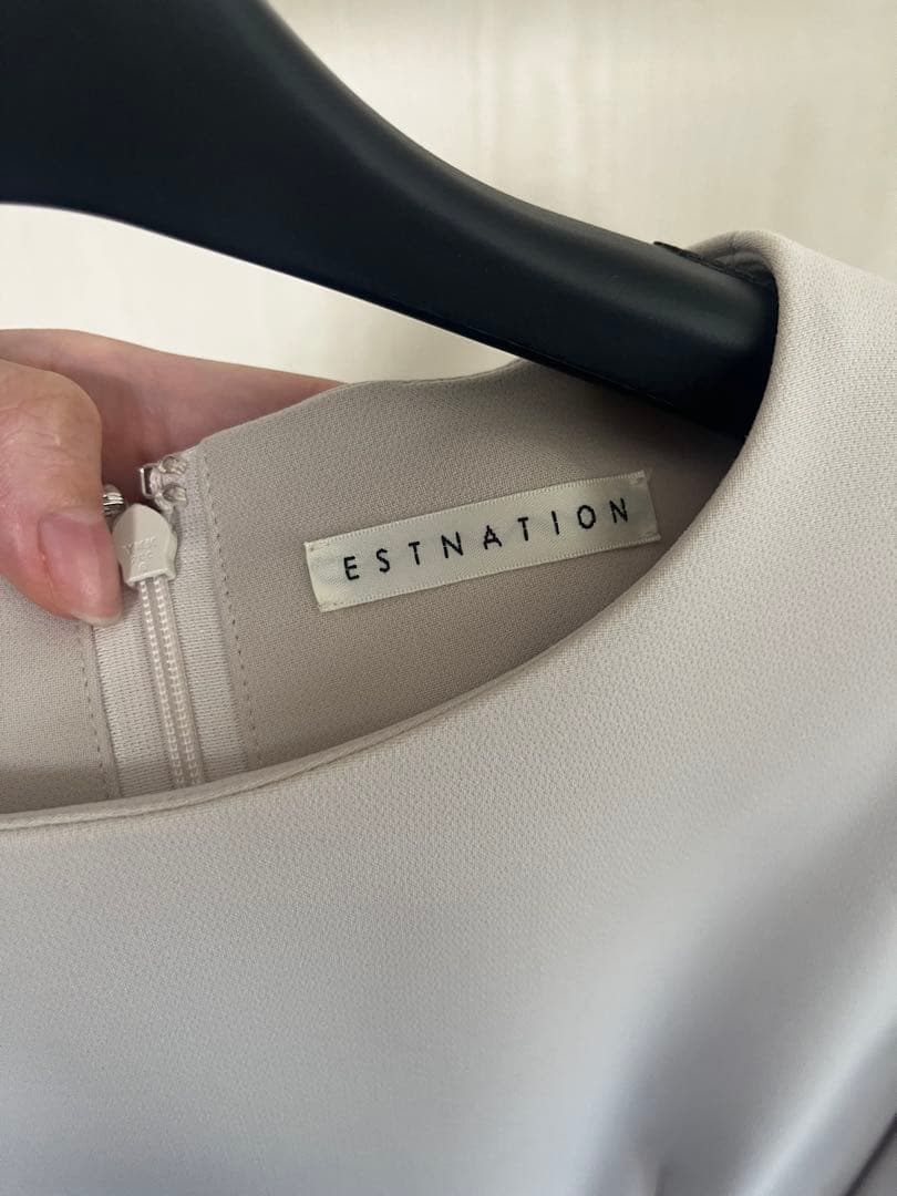 ESTNATION ベージュ 七分袖 ひざ丈ワンピース
