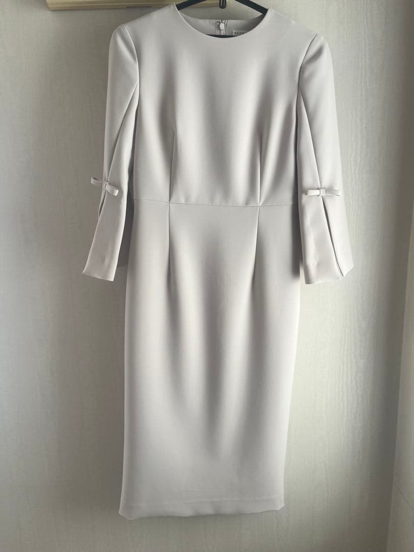 ESTNATION ベージュ 七分袖 ひざ丈ワンピース