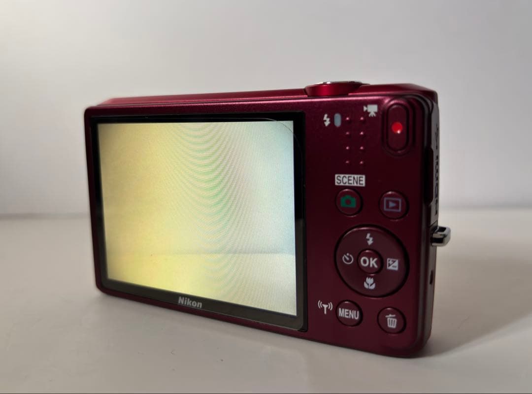 Nikon COOLPIX レッド 12倍光学ズーム　used