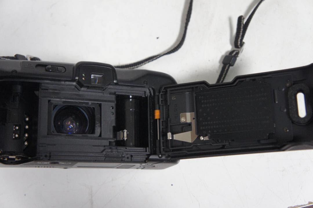 【動作美品】Canon Autoboy S2 38-135mm カメラ　804