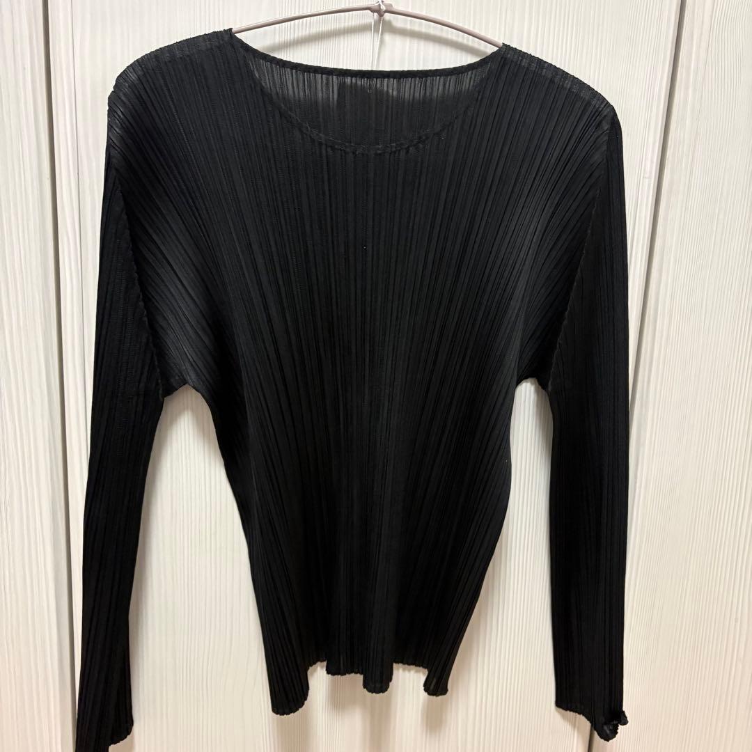 PLEATS PLEASE MONTHLY COLORS ブラック　3