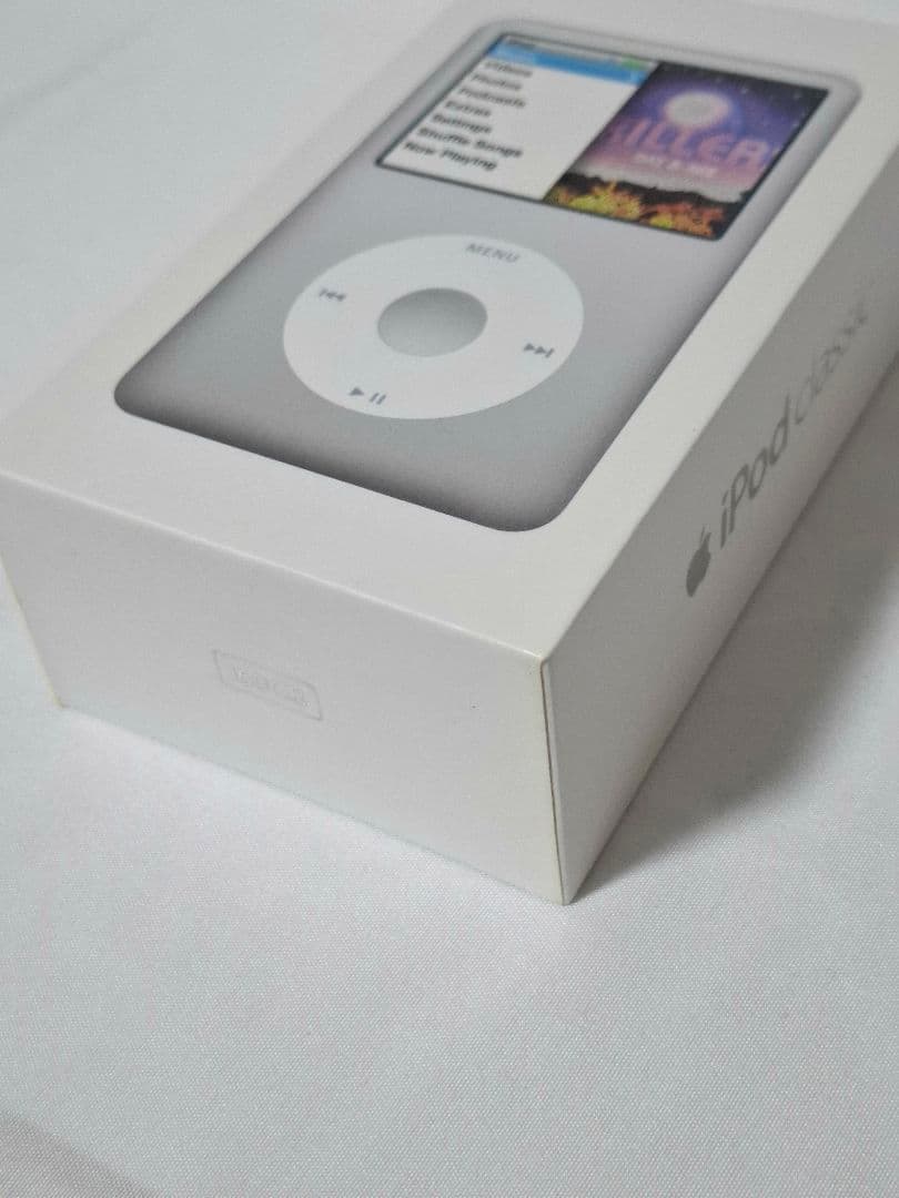 ジャンク品　箱付き　iPod Classic silver 160GB