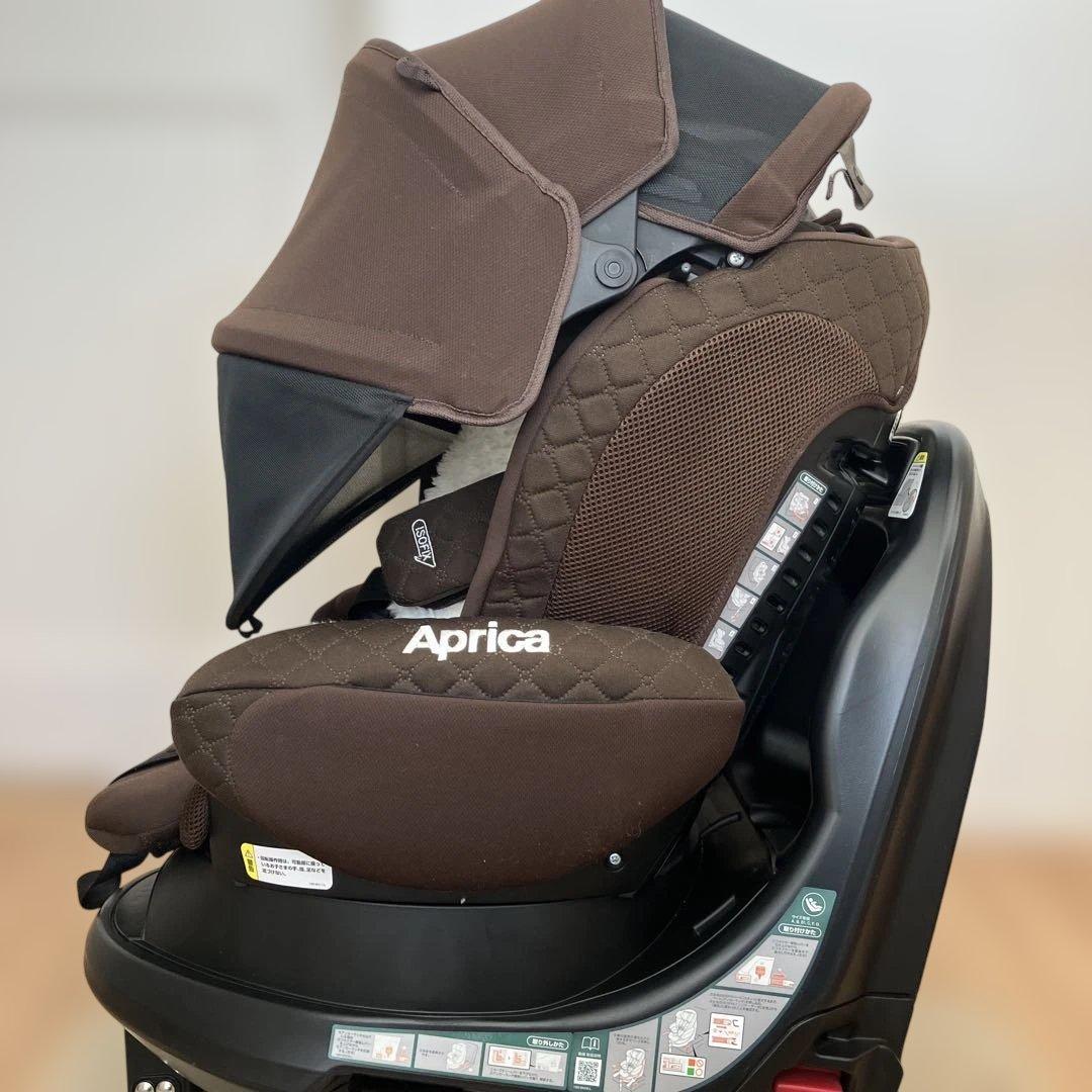N.G様　Aprica フラディアグロウ　ISOFIX ブラウン
