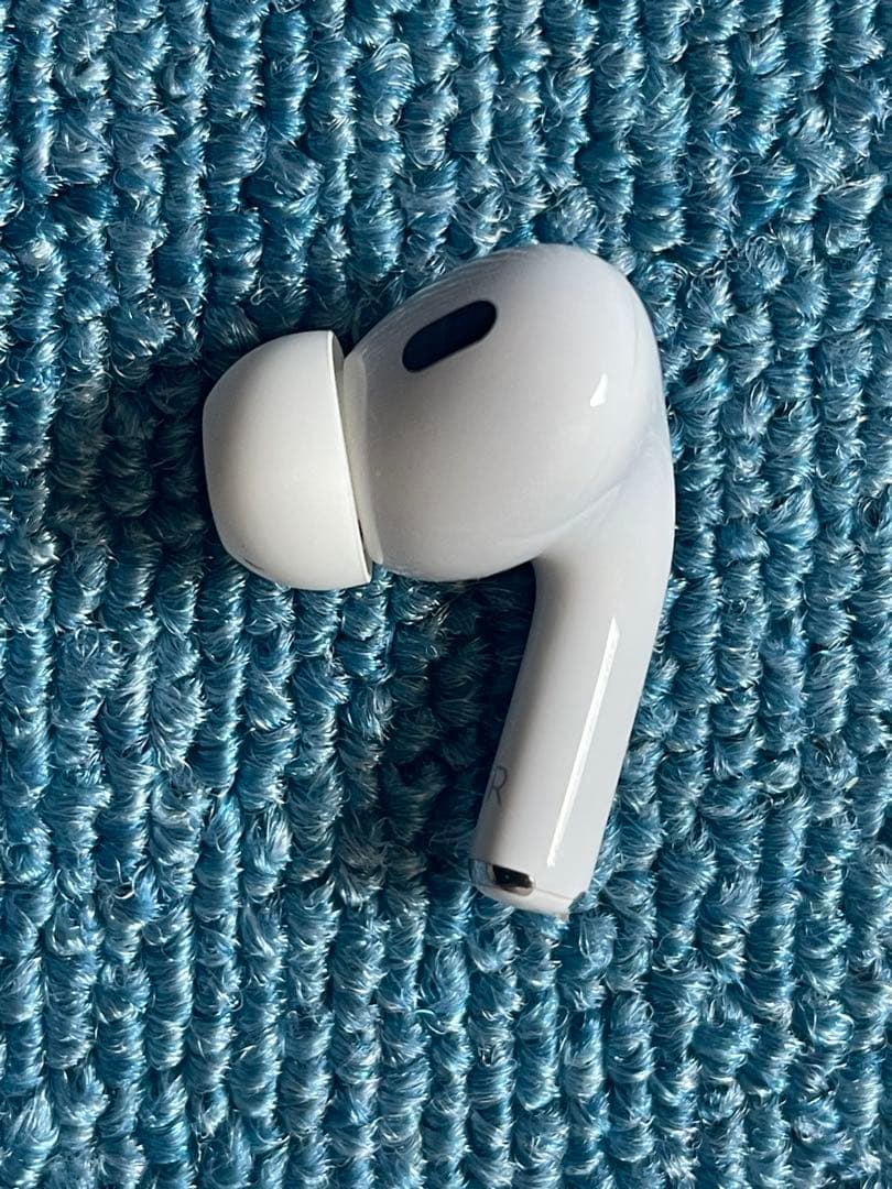 Airpods Pro 第2世代　右耳　USB-C 右イヤホン A3047
