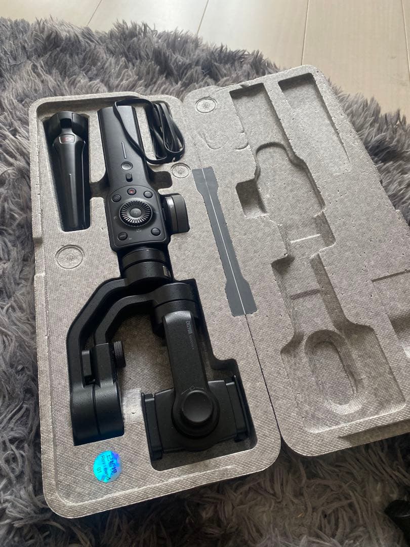 スマホ電動スタビライザー　Zhiyun ジンバル　gimbal