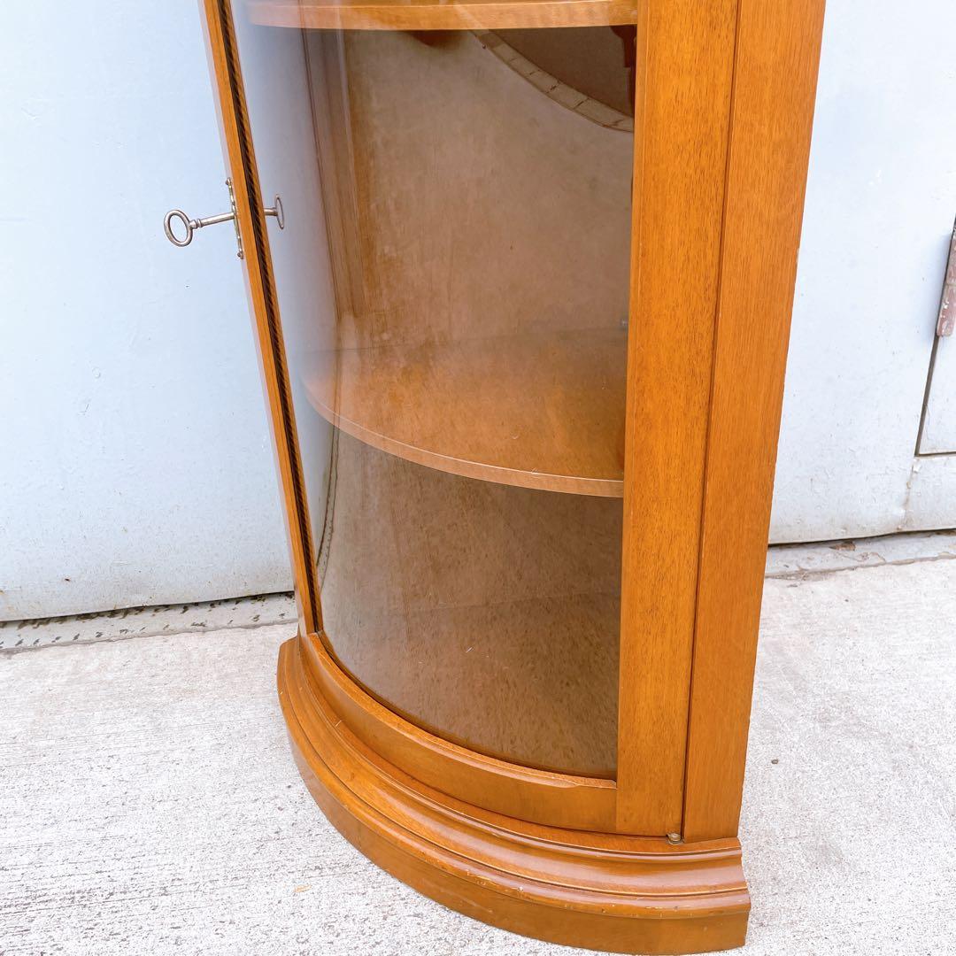 【美品】イタリア製 アンティーク コーナーキャビネット ガラス収納棚 鍵付