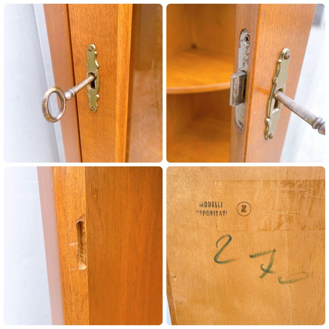 【美品】イタリア製 アンティーク コーナーキャビネット ガラス収納棚 鍵付