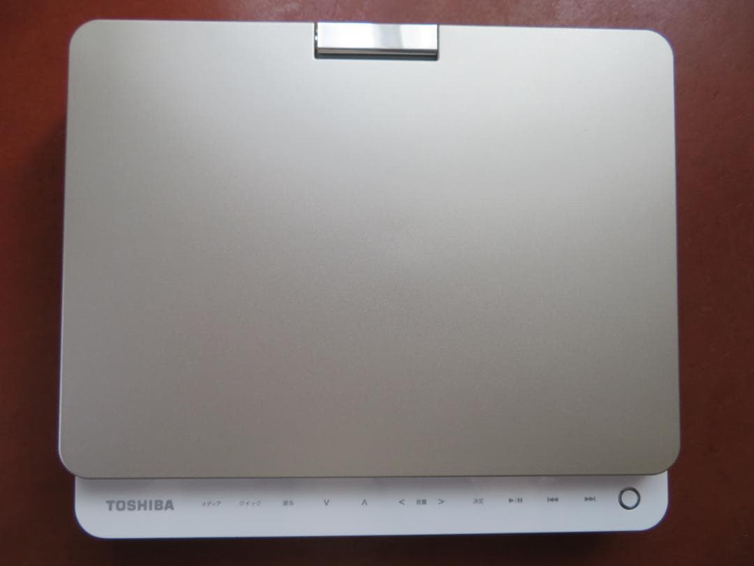 東芝 REGZA　ポータブルBDプレーヤー　SD-BP900S【美品】