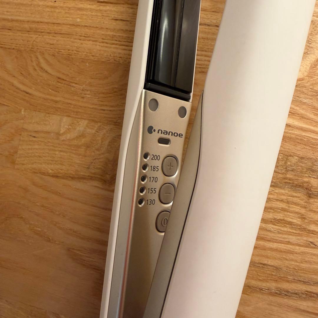 Panasonic ナノイー ヘアアイロン ホワイト EH-HS0J