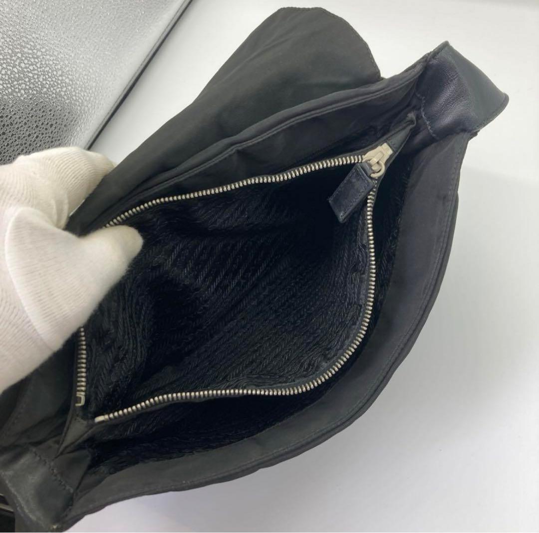PRADA メッセンジャーバッグ　三角ロゴ　白タグ　メンズ　レディース　ブラック