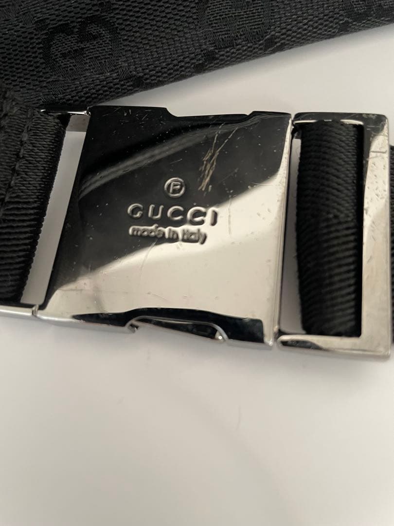 GUCCI　グッチ　ブラック　ボディバッグ ウエストポーチ