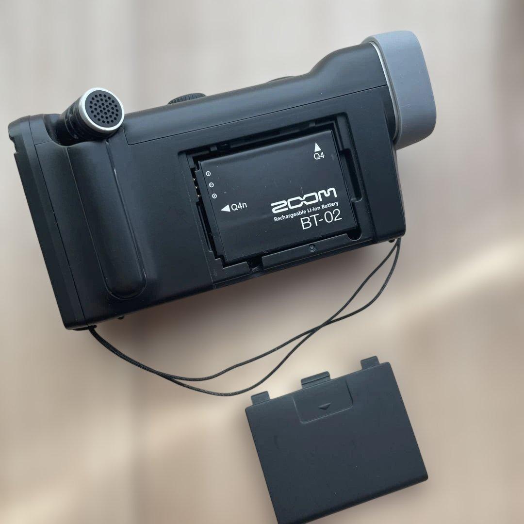 ZOOM ハンディビデオカメラレコーダー Q4n