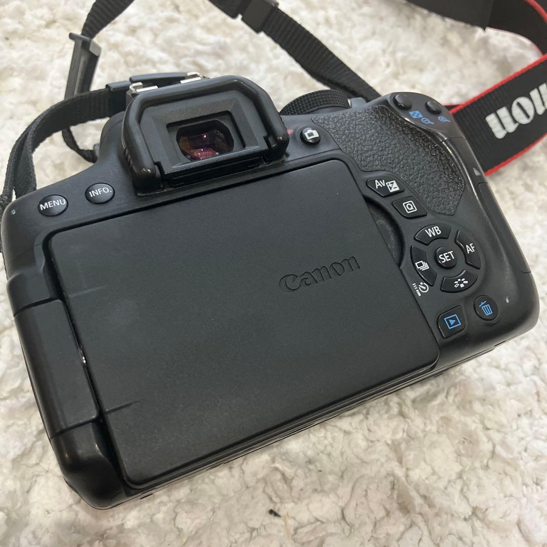 Canon EOS Kiss X8i レンズ2本セット