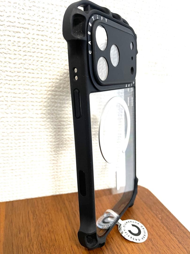 【1週間使用でほぼ新品】iPhone17ProMax用 ウルトラバウンスケース