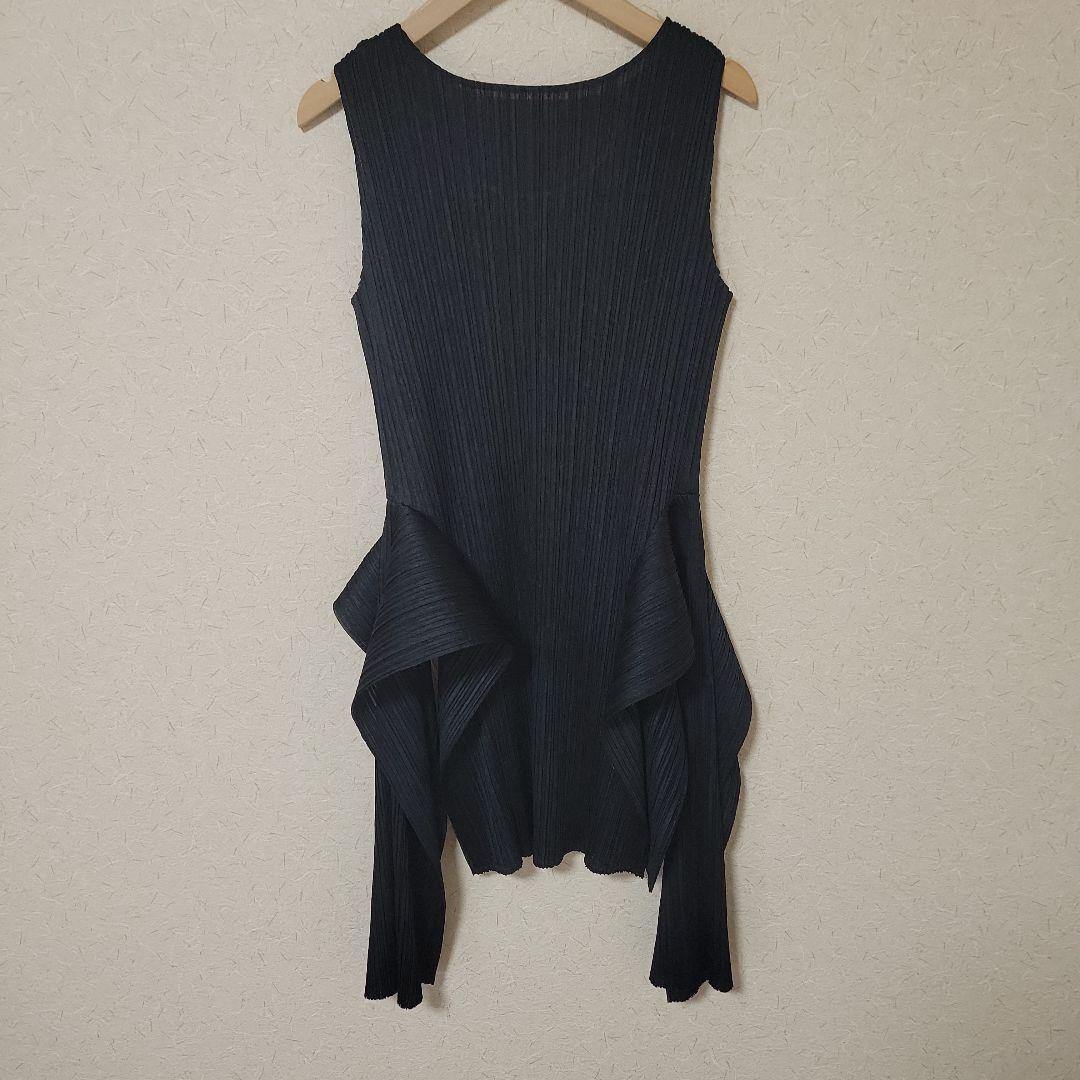 PLEATS PLEASE ISSEY MIYAKE プリーツ 黒　サイズ3