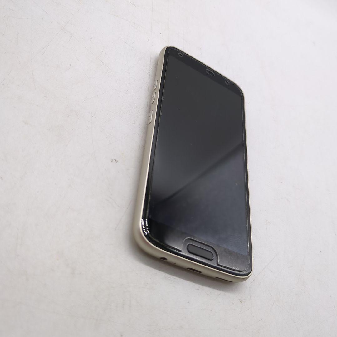 【docomo】F-53E らくらくスマホ　スマートフォン 本体　ゴールド