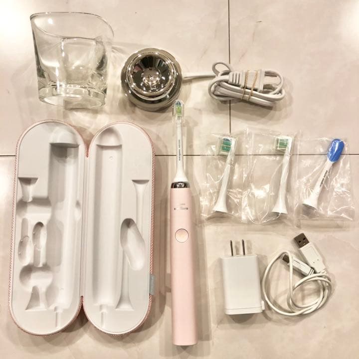 フィリップス　ソニッケアー　ダイヤモンドクリーン　ピンク　新品未使用　舌磨き付属