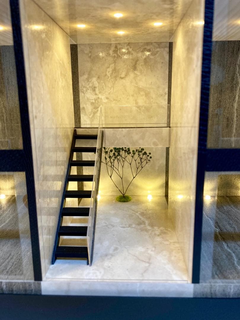 1/43展示13台可・大理石＆砂岩・2層式ディスプレーBOX / ネオジオラマ